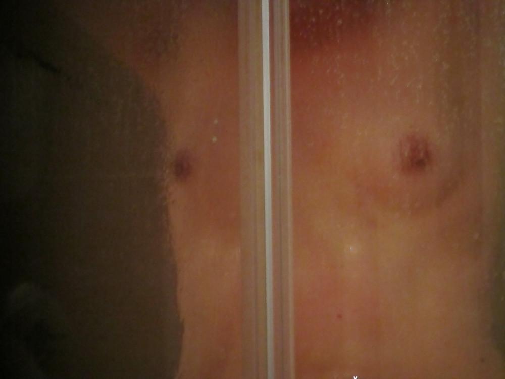 4P Hairy pussy & tits