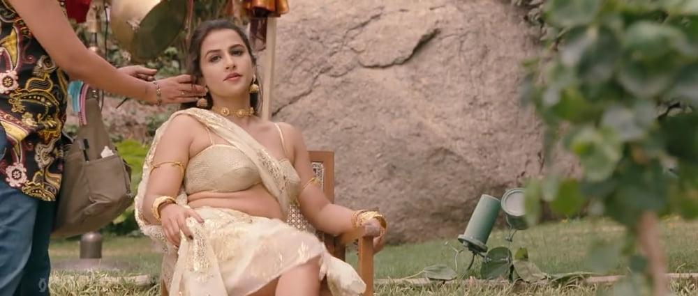 15P vidya balan hot capture