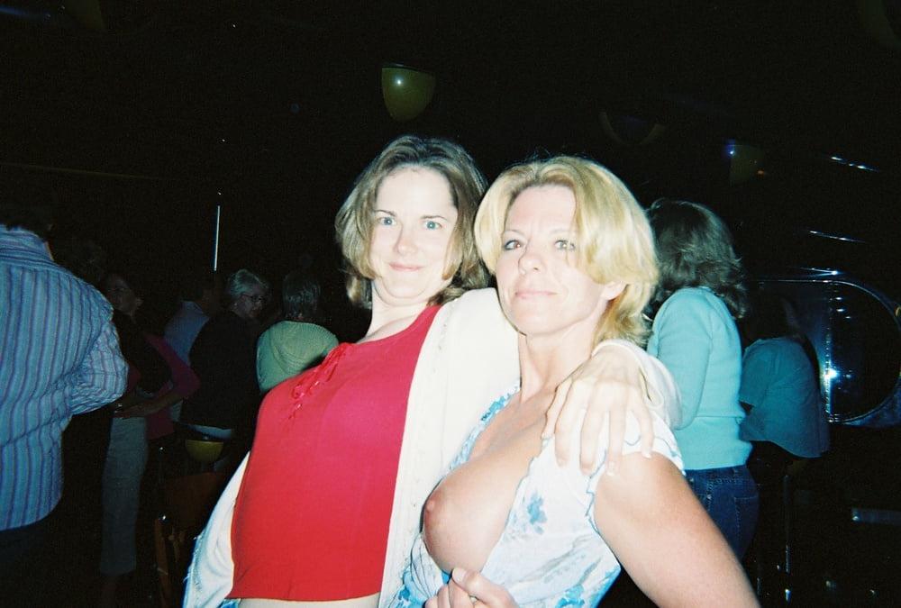 25P ladies out and about flashing their goods