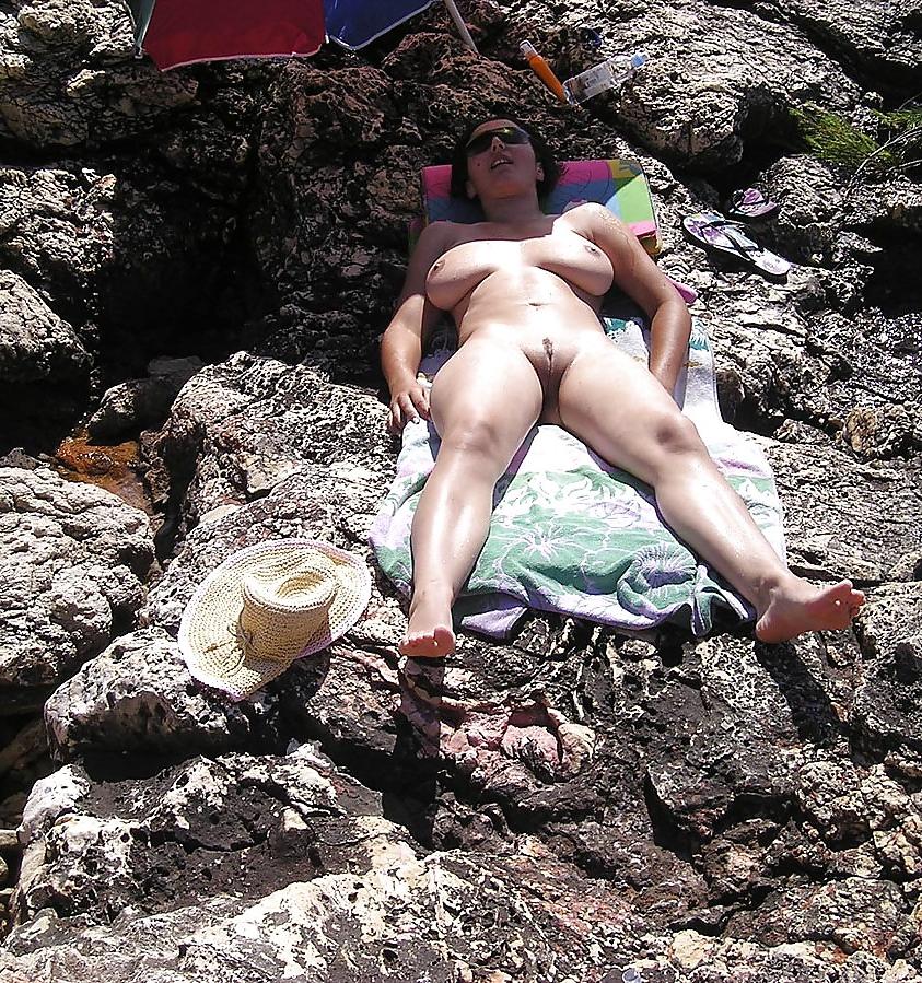 15P Nice beach, bikini and pool girls 11