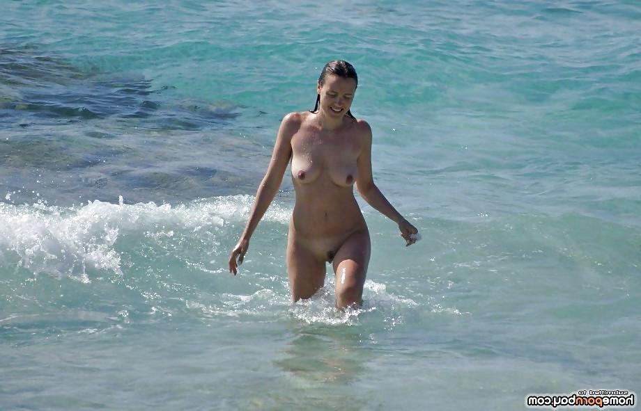 25P Nudist beach is best