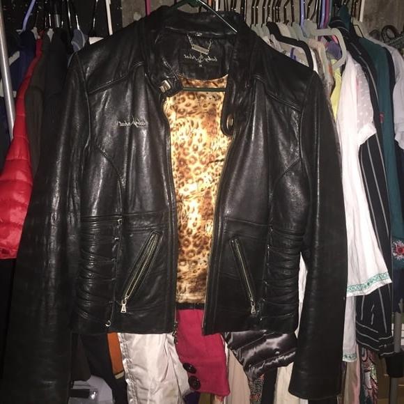 25P Leather Collection Gallery