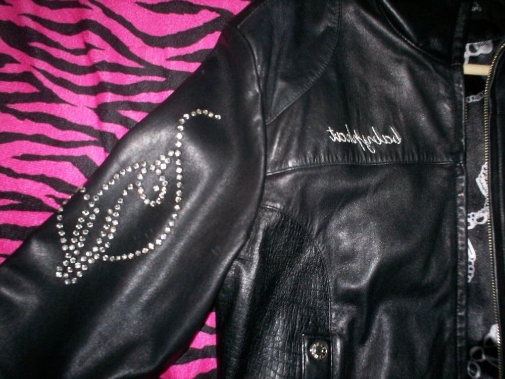 25P Leather Collection Gallery
