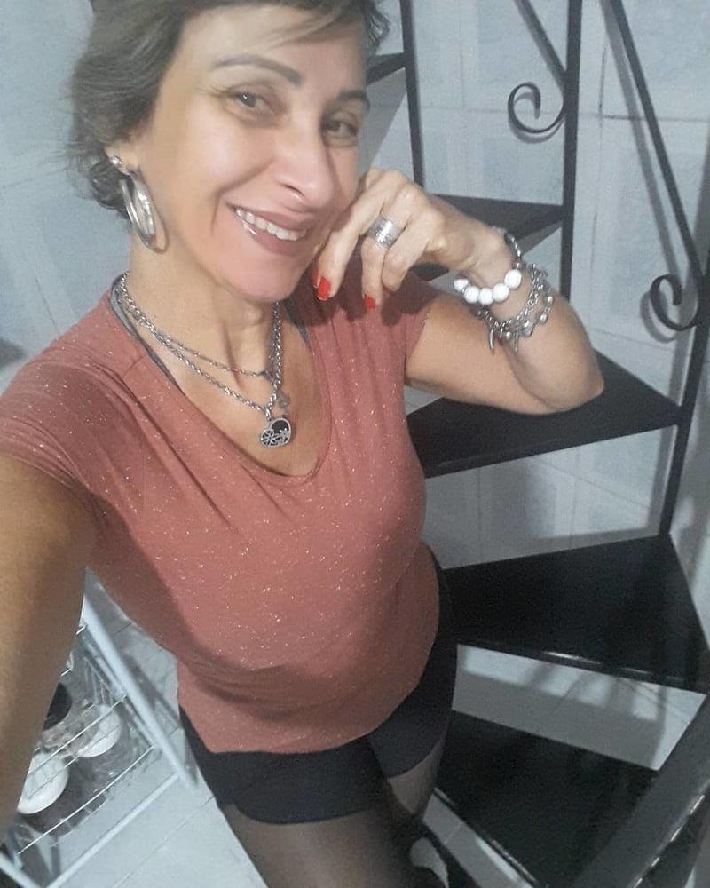 25P Milf fitness very hot
