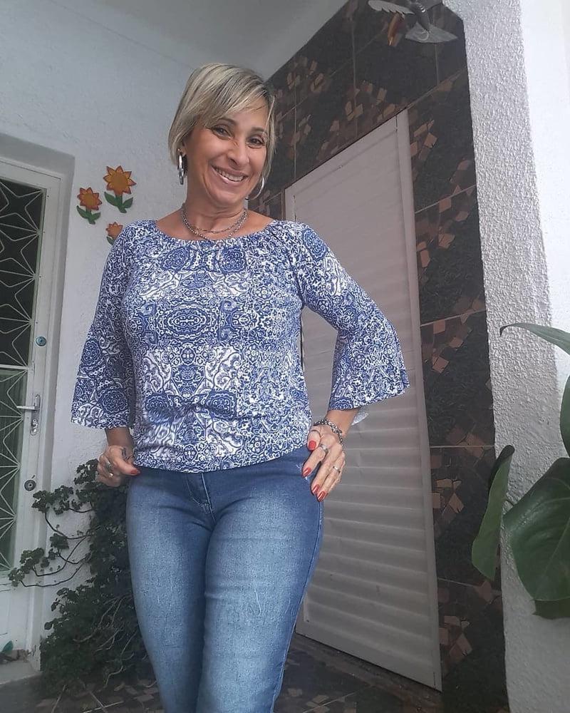 25P Milf fitness very hot
