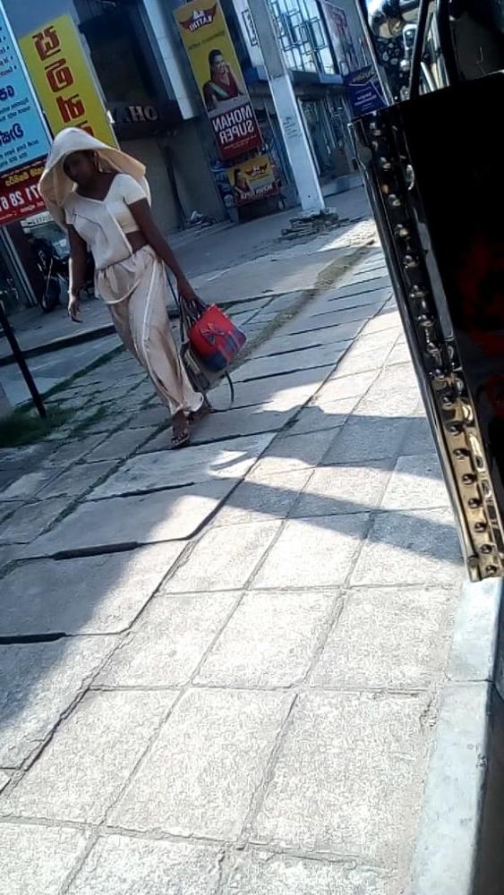 25P sl hot saree road capture fb 4