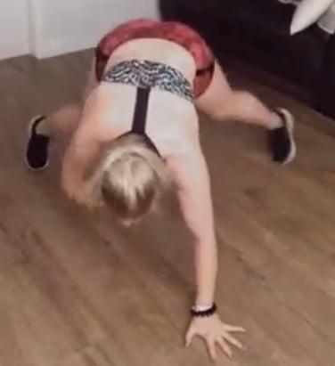 25P Fitness Freak- Nicky Ainsworth 44