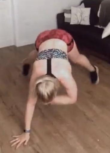 25P Fitness Freak- Nicky Ainsworth 44