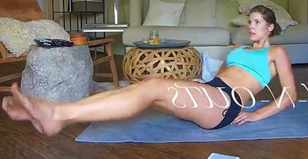 25P Amanda Cerny Hot Workout