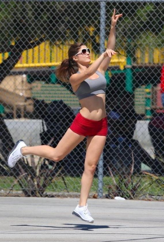 25P Amanda Cerny Hot Workout