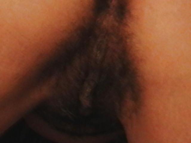 16P More Hairy Latin Lady