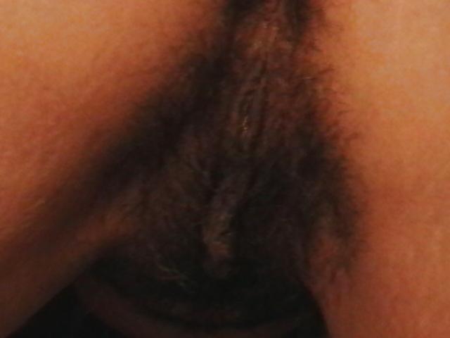 16P More Hairy Latin Lady