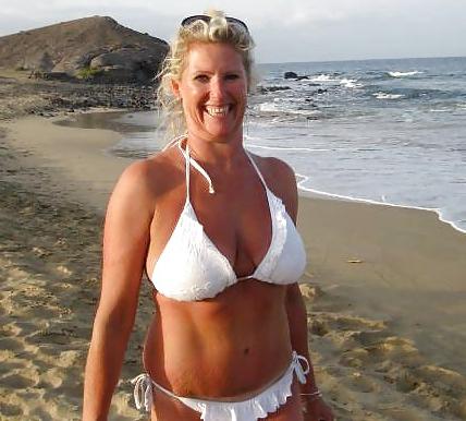 16P Welcome To Mature Beach 