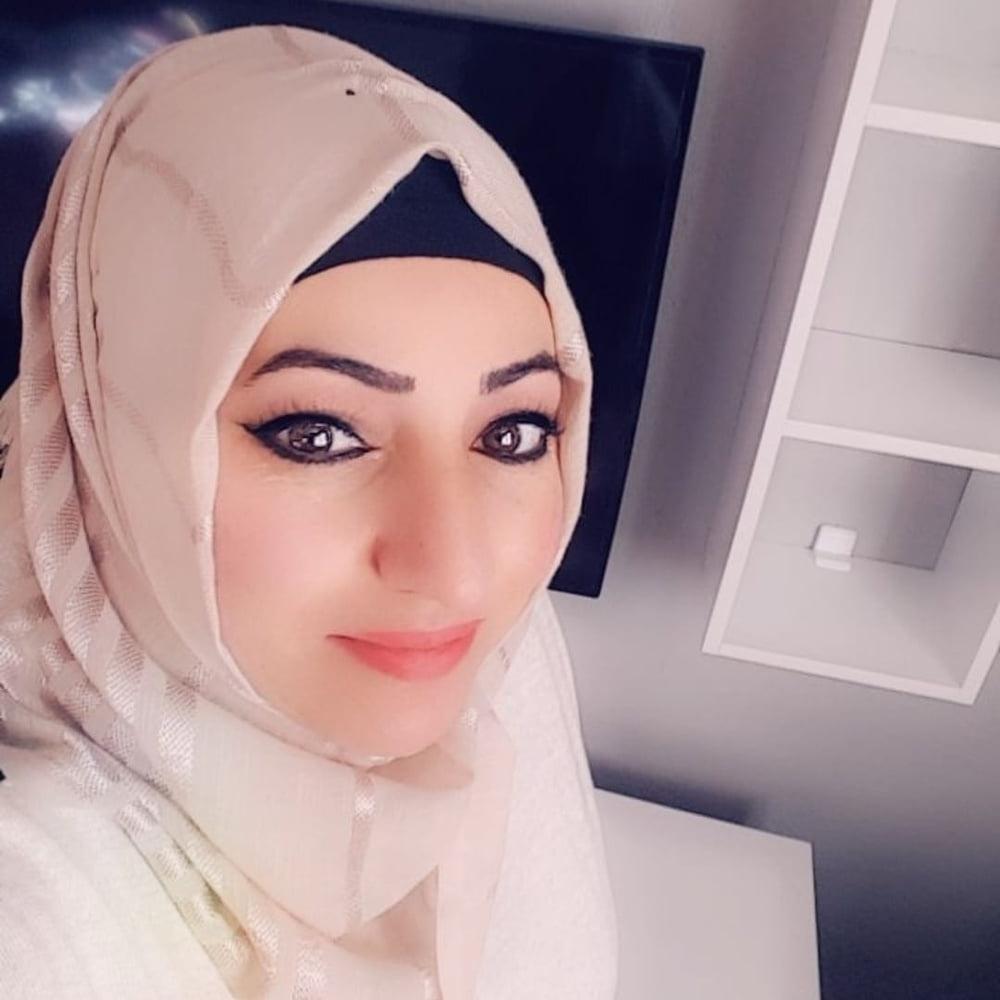 25P Sexy Young Kurdish Bitches