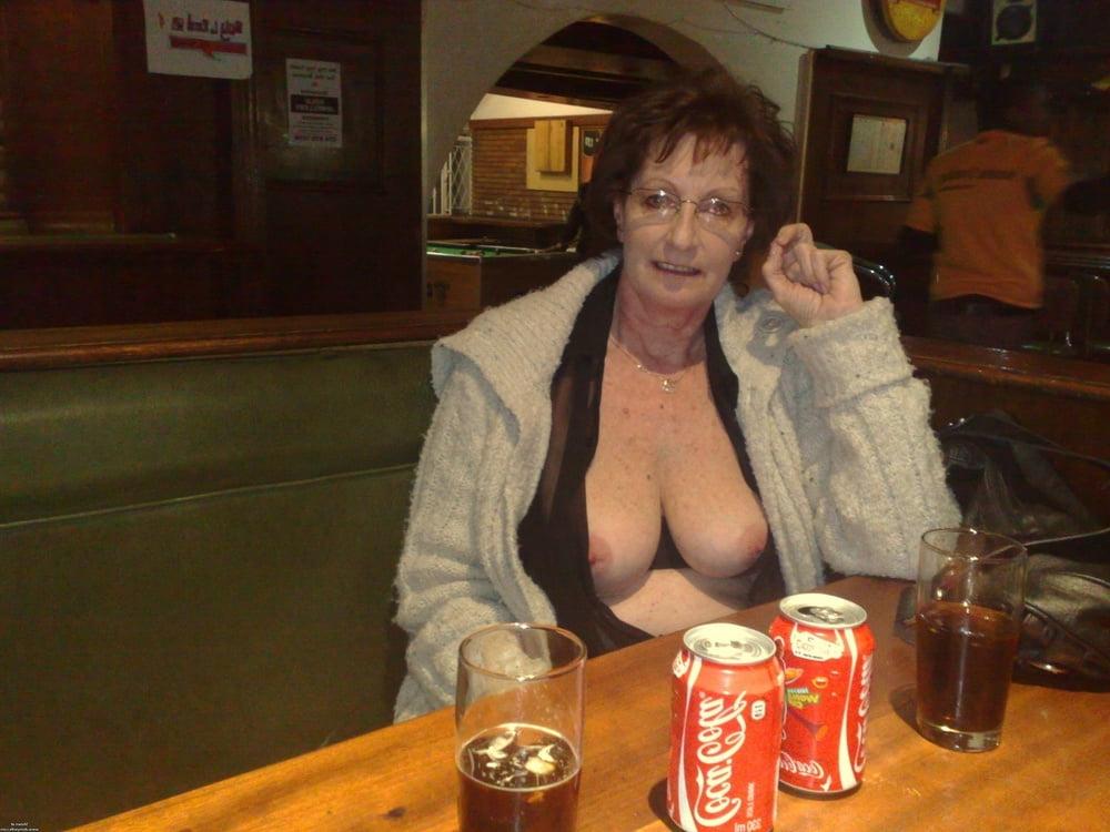 11P Flashing to other People