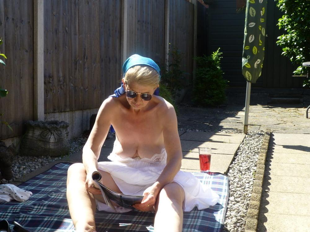 25P UK amateur mature Granny GILF upskirt flashing panties