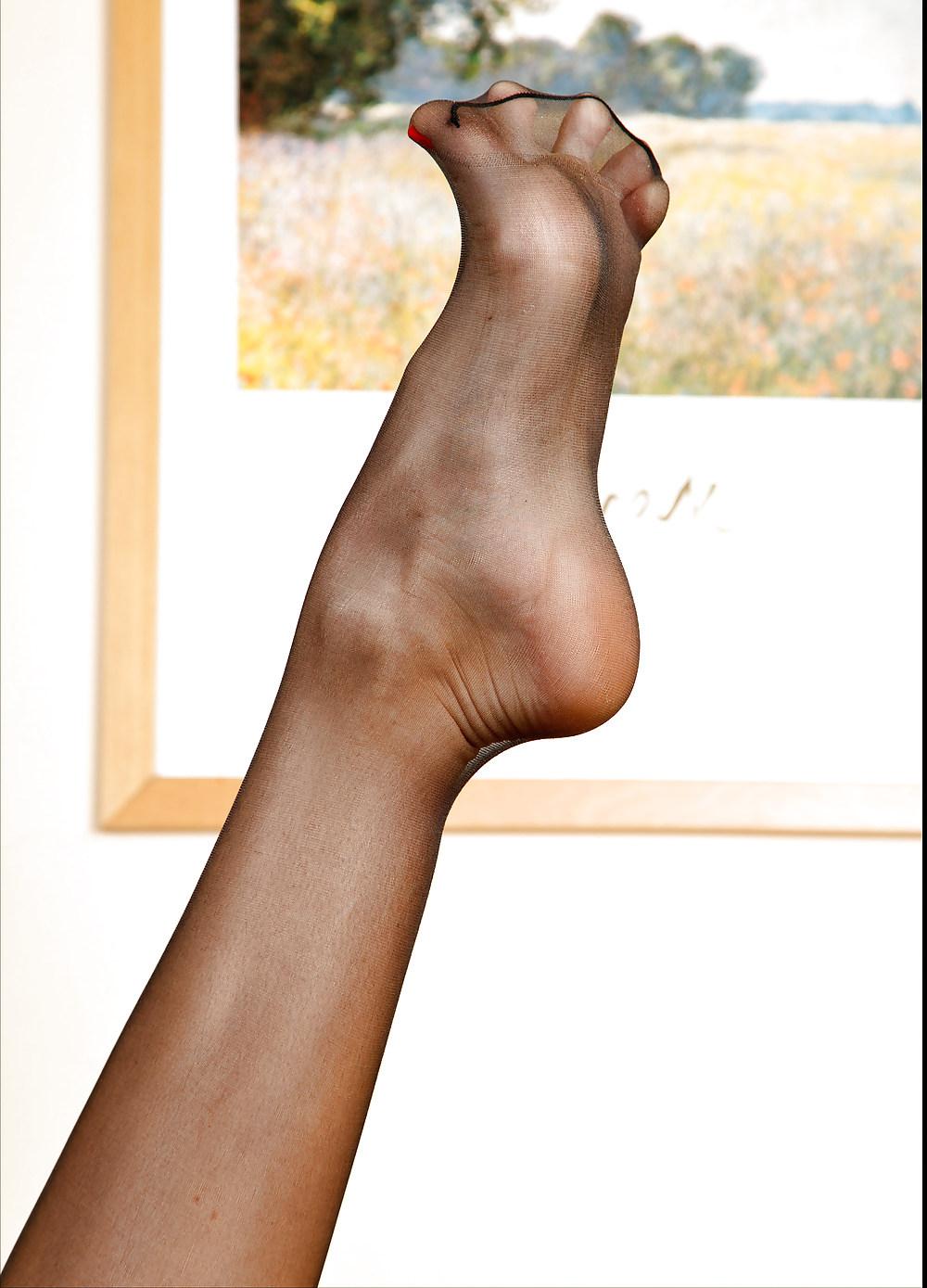 25P Lea 2 nylon feet