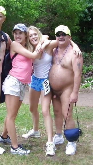 20P oldman young girl - vieux jeune 46