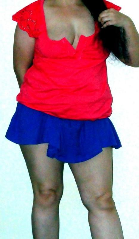 8P Hot pics of naughty Sri Lankan Aunty posing in short skirt a