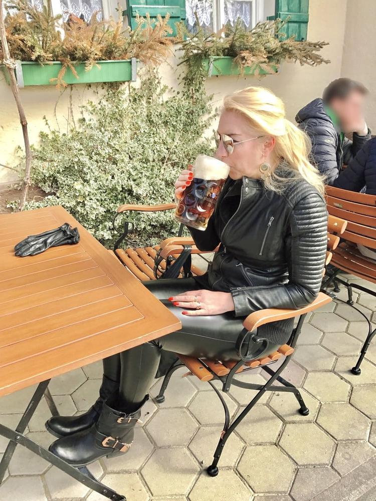 7P Mandy in Leather
