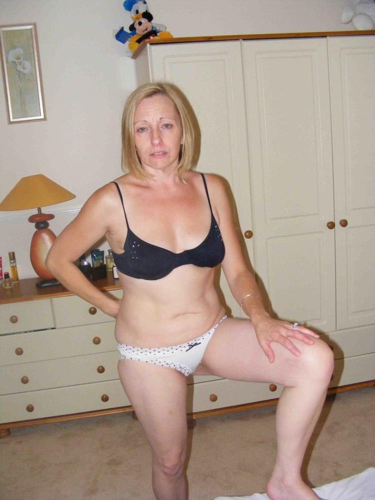 5P sexy mature Uk wife web find