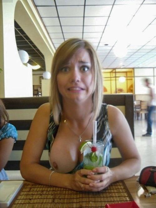 25P One tit flash