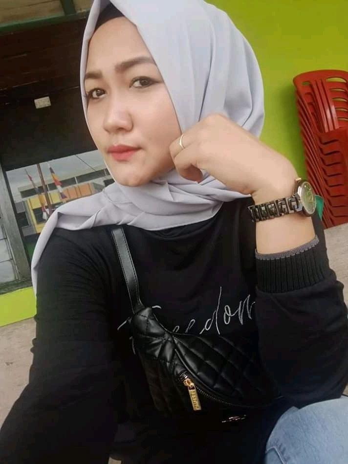 25P hijab tante binal