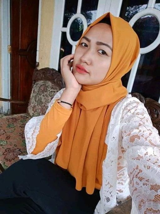 25P hijab tante binal