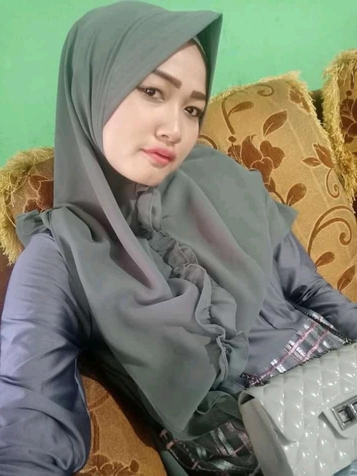 25P hijab tante binal