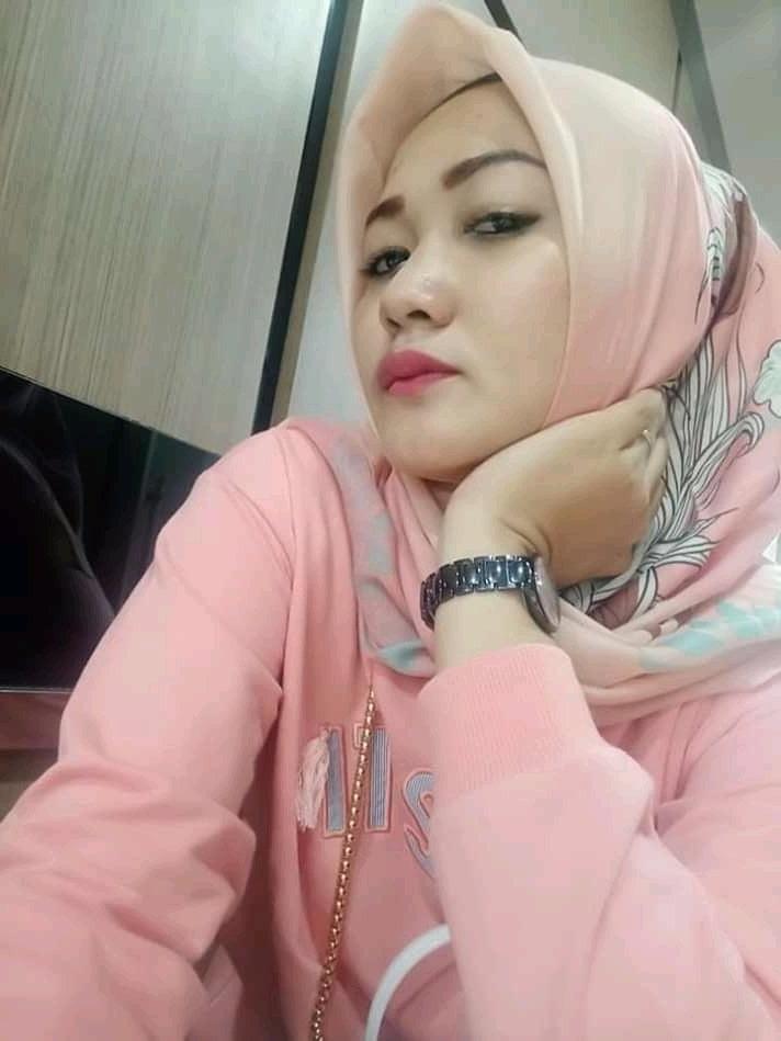 25P hijab tante binal