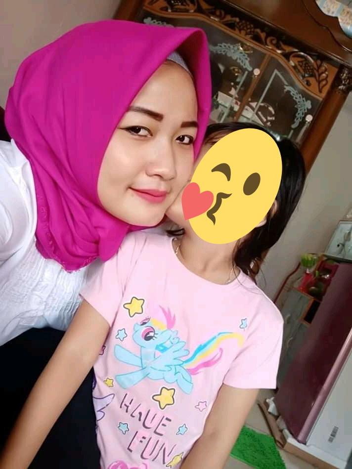 25P hijab tante binal