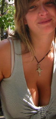25P Gallery 120: Flashing Amateur Wives &amp; Girlfriends