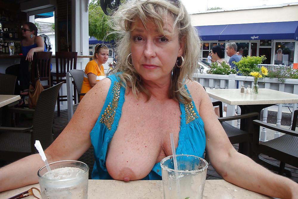 25P Mature and MILF Mix