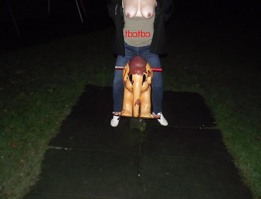 15P Flashing outdoors  