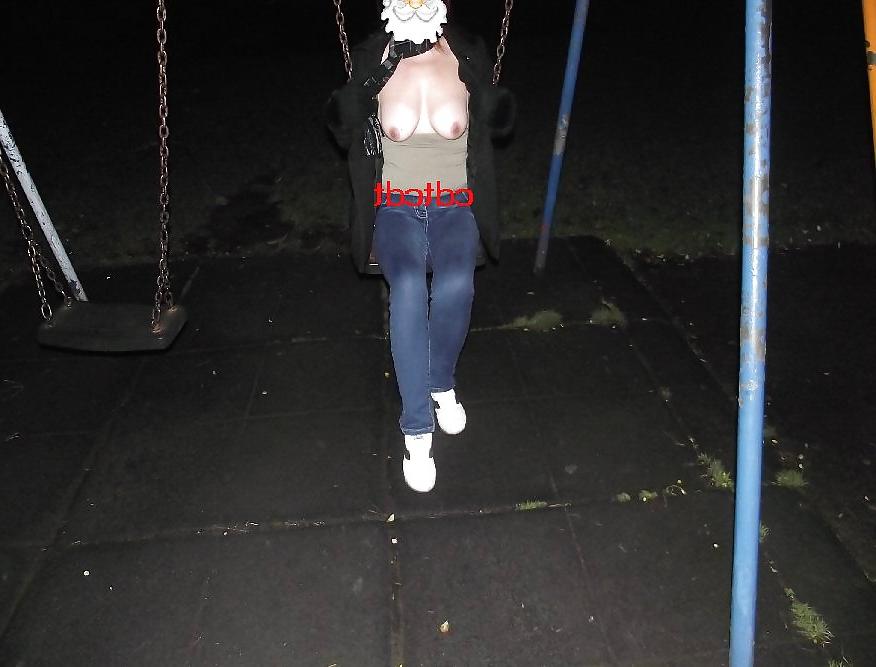 15P Flashing outdoors  