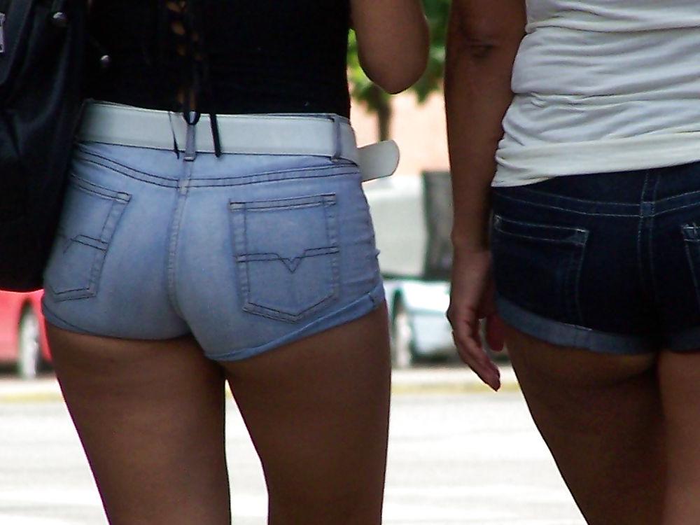 15P On the street and beach