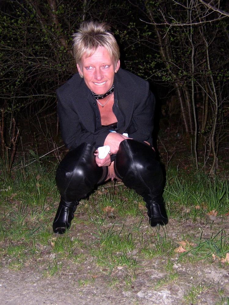 25P Blonde Milf Flashing Outdoor