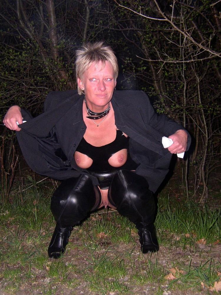 25P Blonde Milf Flashing Outdoor