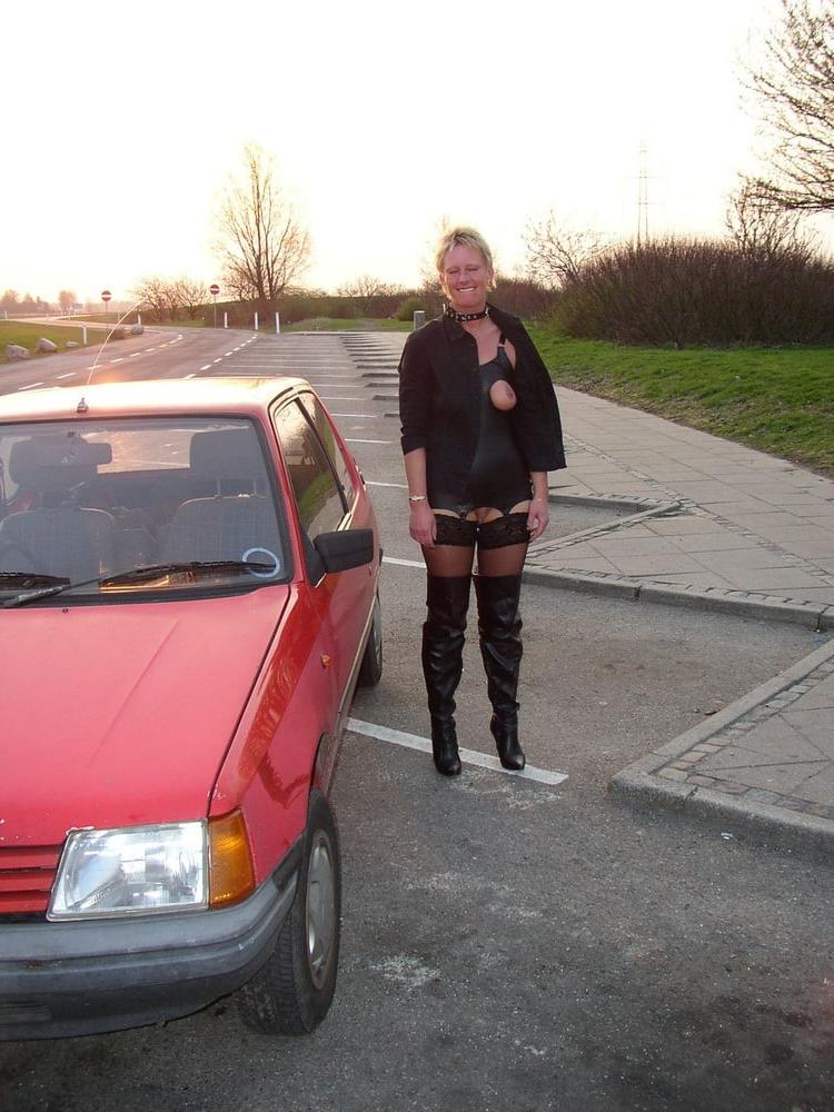 25P Blonde Milf Flashing Outdoor