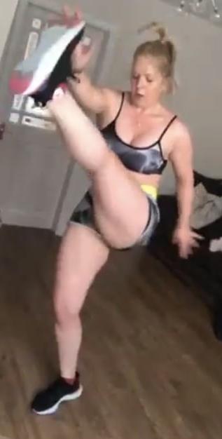 25P Fitness freak- Nicky Ainsworth 43