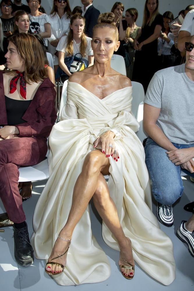 25P Celine Dion legs for days