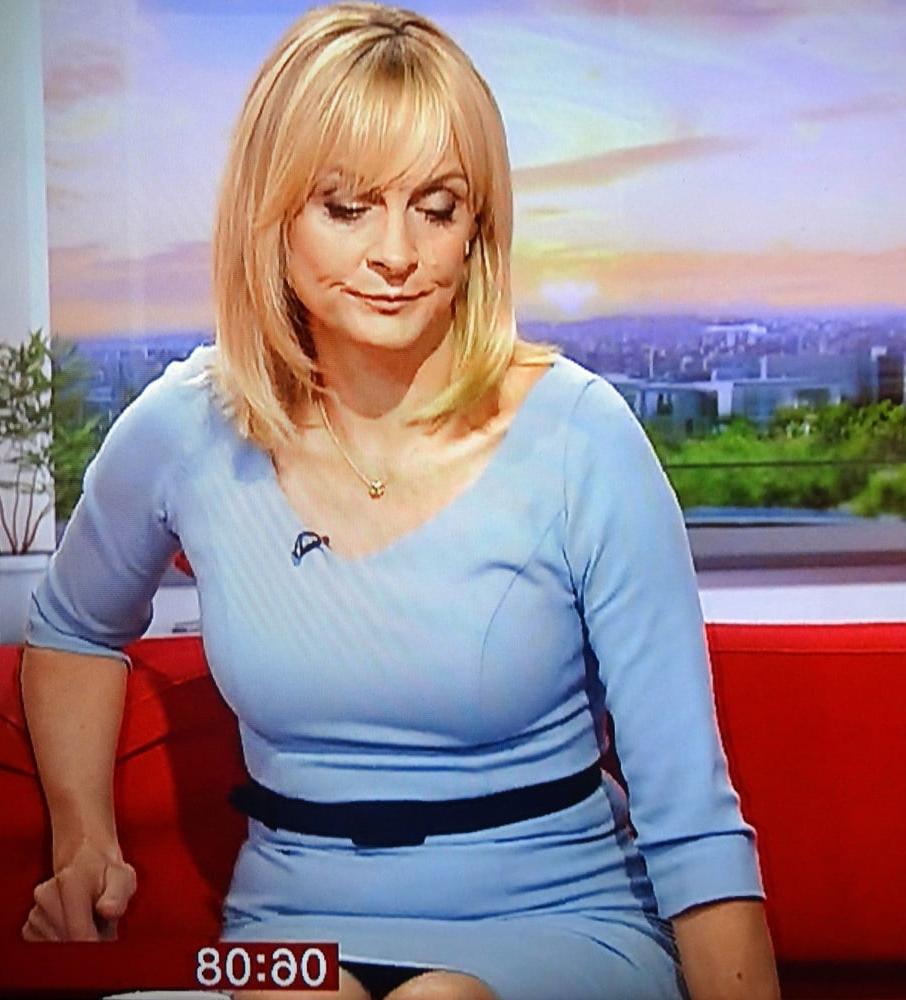 25P Louise Minchin - Sexy UK news reader with incredible legs