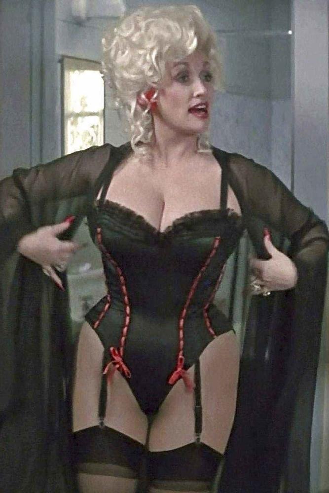 25P Young Dolly Parton