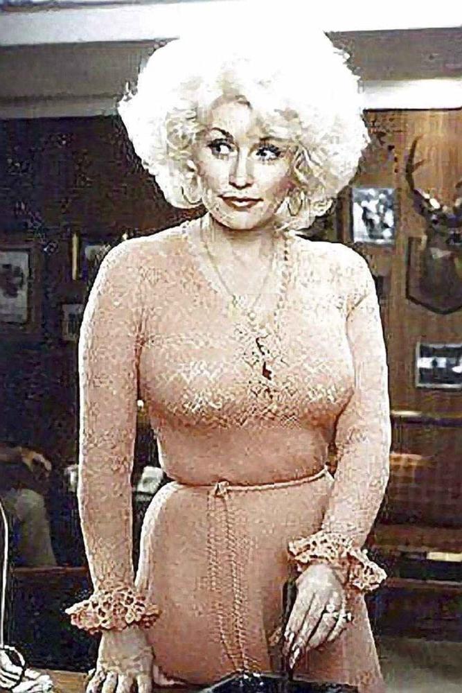 25P Young Dolly Parton