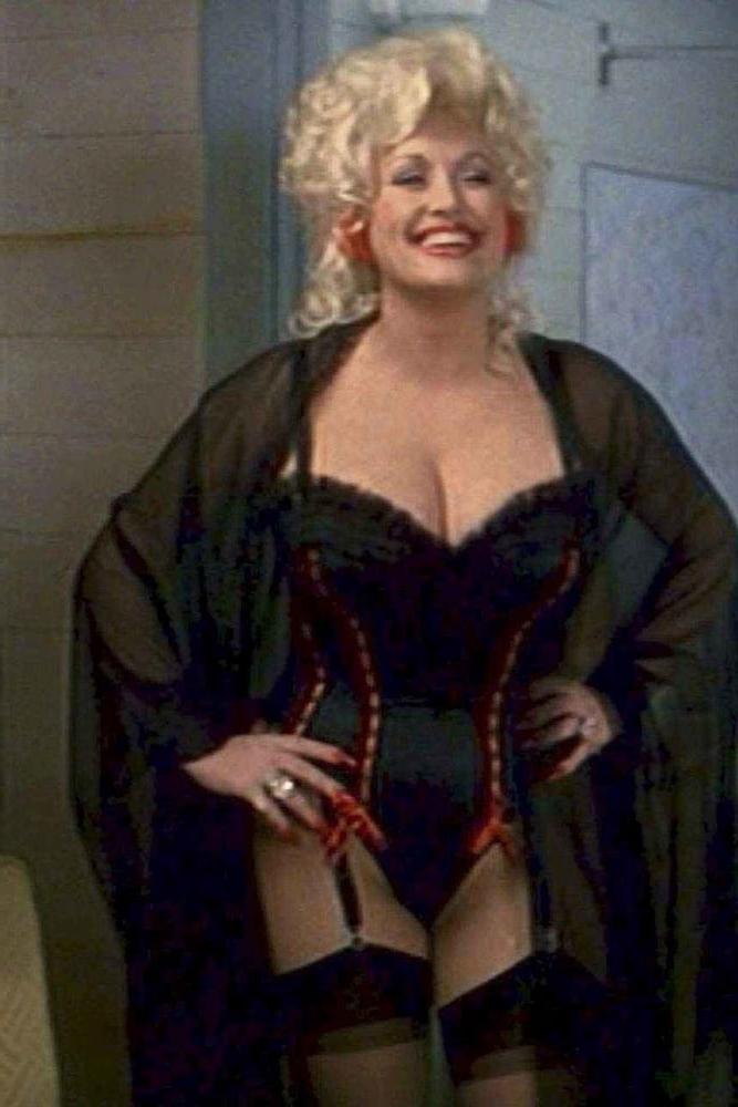 25P Young Dolly Parton