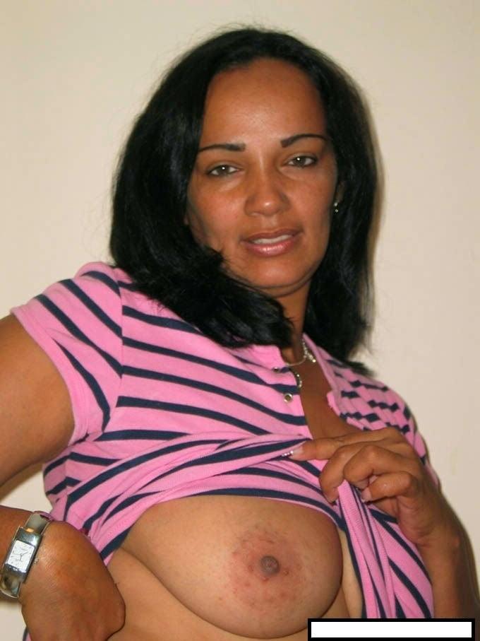 25P sexy latin mature