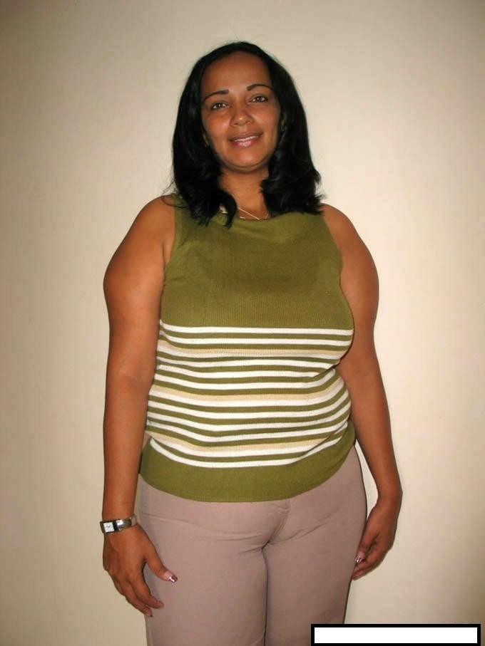25P sexy latin mature