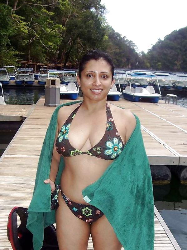 25P NRI MILF aunty (Geeta kapoor's girl)