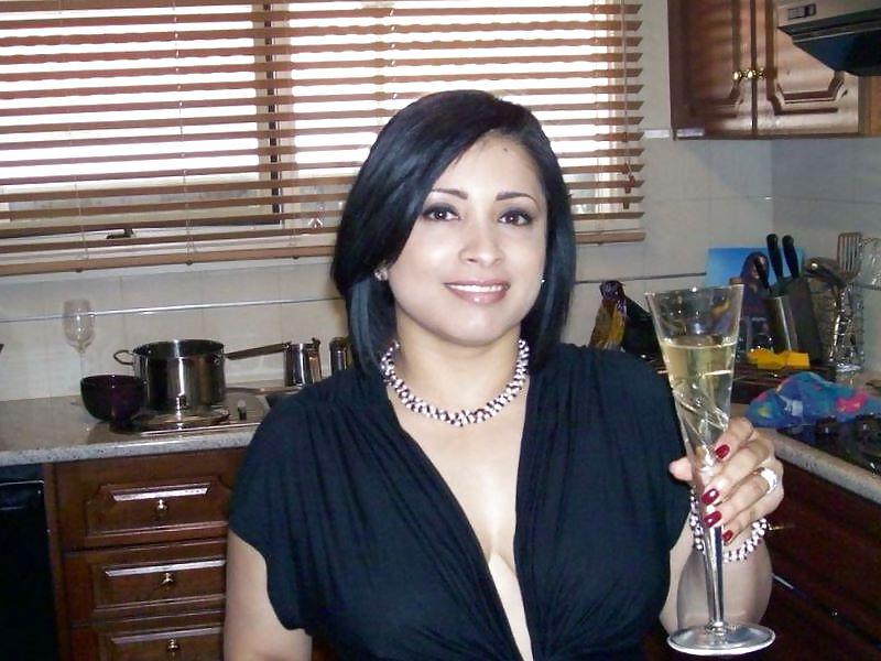 25P NRI MILF aunty (Geeta kapoor's girl)