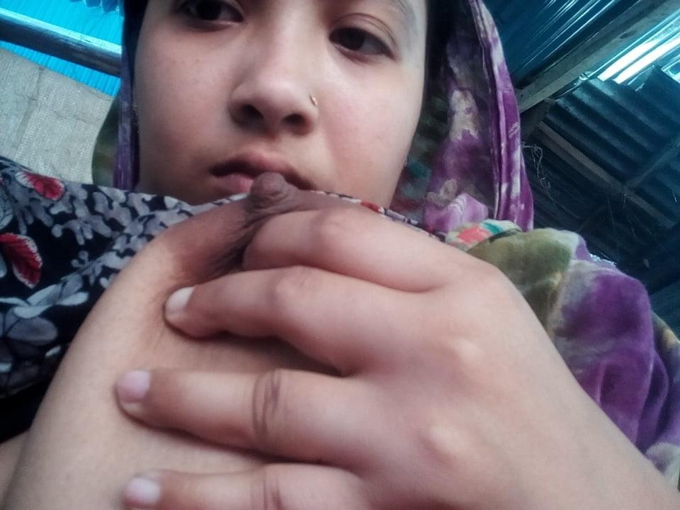 25P Indian villager randi seema